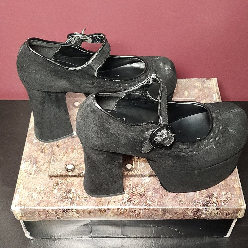 Vintage Demonia Platform Heels - Size 7 - Picture 4 of 9